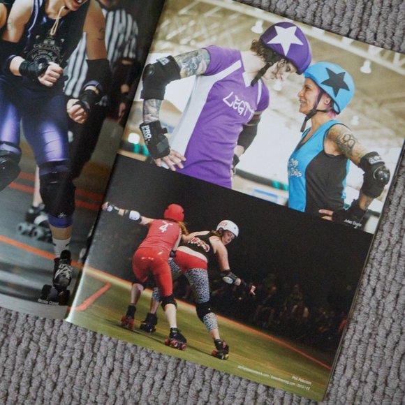 Roller Derby Pack | 2010 DNN Photo Annual Magazine + Derby Skins Headban… - Picture 5 of 5